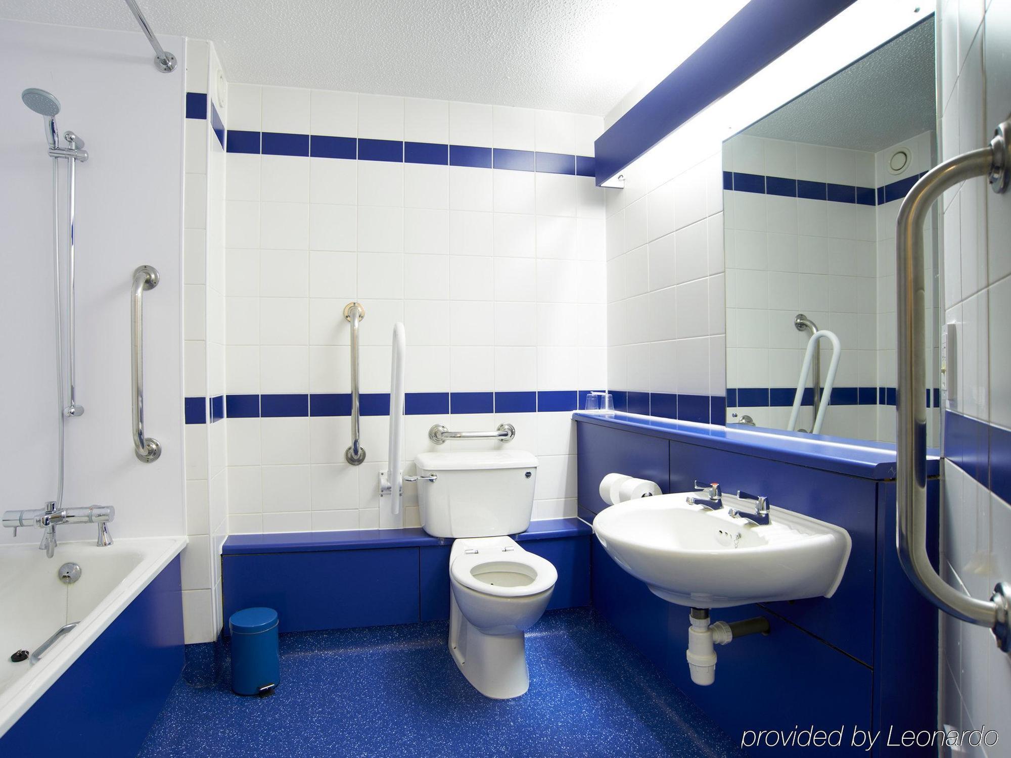 Travelodge London City Airport Exterior foto